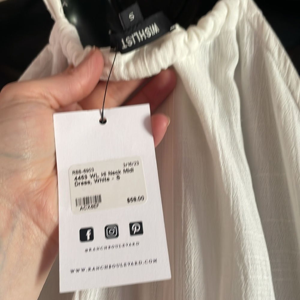 Wishlist, small white summer dress wooden accent buttons, functionable. NWT. - Picture 6 of 9